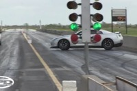 日産 GT-R に奇跡、ドラッグレースで事故回避［動画］ 画像
