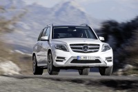 【ニューヨークモーターショー12】メルセデスベンツ GLK に2012年型…初の大幅改良 画像