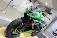 【東京モーターサイクルショー12】カワサキのブースは恒例の大排気量祭り! 画像
