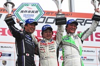 【PCCJ 2012 第1戦】タイヤで明暗分かれる 画像