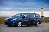 米国トヨタ、プリウスv など6車種値上げ 画像