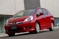 新車販売台数、2年ぶりに300万台…2011年度 画像