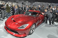 【ニューヨークモーターショー12】SRT バイパー 第1号車、チャリティオークションに出品 画像