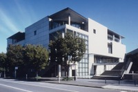 先端技術館に東洋ゴムの低燃費タイヤ 展示 画像