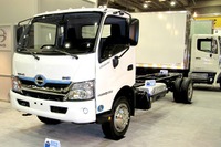 日野自動車、通期業績見通しを上方修正…海外子会社が業績改善 画像