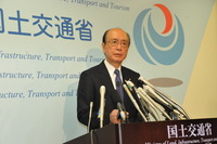 前田国交相、田中防衛相 2閣僚に問責 画像