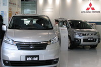 三菱自動車、通期経常利益を上方修正…コスト削減効果と為替差益 画像