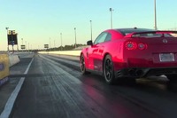 日産 GT-R、0-400m加速10秒台を初計測［動画］ 画像