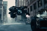 映画『ダークナイト ライジング』予告編、バットモービルも登場[動画] 画像