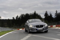 ジャガー XJにも“ニュルブルクリンクタクシー”登場…BMW M5に対抗 画像
