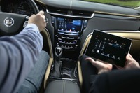 キャデラックの新最上級サルーン、XTS …iPad標準装備 画像