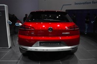 【北京モーターショー12】VW クロスクーペ 詳細…複合デザインの次世代PHV 画像