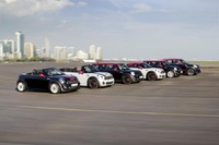 MINI JCWシリーズに2013年モデル…燃費7.5%向上 画像