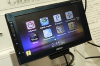 【人とクルマのテクノロジー12】クラリオンの北米向けスマホ連携車載器「Next GATE」を日立ブースで展示 画像