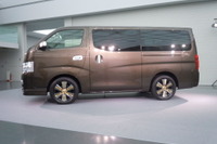 【日産 キャラバン 発表直前】価格判明…プレミアムGX 262万円 画像