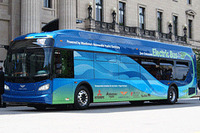 三菱重工、カナダ・マニトバ州で電気バス走行試験を開始  画像