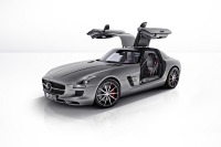 メルセデスベンツ SLS AMG、大幅進化…591psにパワーアップ 画像