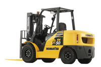 コマツ、油圧駆動式新型フォークリフト発売…最大30%の燃費改善 画像