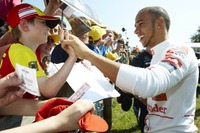マクラーレンはハミルトンの契約更改を急がず 画像