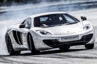 マクラーレンのスーパーカー、 MP4-12C 進化…625psへパワーアップ 画像