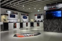 スパイダーマン、銀座に登場 画像