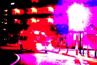 居眠り運転の大型トラック、信号待ち車列に突っ込む 画像