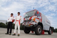日野、新型レーシングトラックのテスト走行を実施 画像