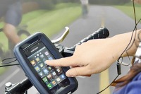 エバーグリーン、自転車用防水スマホケースを発売  画像