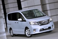 【見積もりとってみた】S-HYBRID搭載の新型セレナは288万円 画像