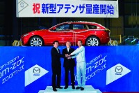 マツダ アテンザ 新型、ワゴンの姿が明らかに 画像
