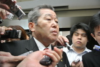 トヨタ伊地知専務、想定レートとの差は「収益改善で飲み込んでいける」 画像