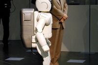 【踊る!! ホンダ】ロボットも小型化傾向……なぜ? 画像