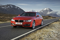 BMW 320i xDrive 受付開始…右ハンドル・4WD、480万円から 画像