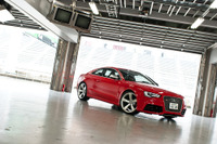 【アウディ 新型RS5 発売】よりシャープなデザインに［写真蔵］ 画像