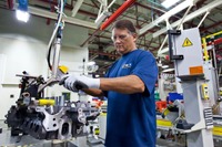 GM、米工場に追加投資…環境エンジン増産へ 画像