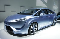 トヨタ、次世代燃料電池車を2015年に市販 画像