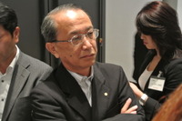 トヨタ前川副社長「新型投入とエコカー減税継続の訴求で反落小さくしたい」 画像