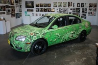 米ベンチャー、CODAのEVセダン…アートカーが登場 画像