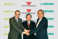 トヨタ紡織、オートニウム、日本特殊塗料が自動車内装事業で提携 画像