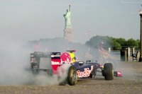 レッドブルF1、優雅なニューヨークバカンス［動画］ 画像