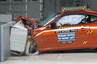 【IIHS衝突安全】トヨタ 86 とスバル BRZ、最高評価を獲得 画像