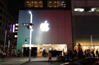 iPhone 5発売!Apple Store銀座店前に300人超の行列 画像