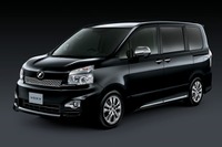 トヨタ、ヴォクシーに特別仕様車ZS“煌 III ”を設定 画像