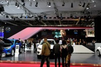 【パリモーターショー12】マツダ、アテンザワゴン世界初公開の現場［詳細画像］ 画像