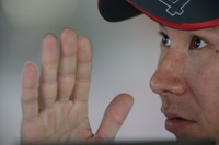 【F1 日本GP】3位入賞の可夢偉、ファンに感謝のウィークエンド［写真蔵］ 画像