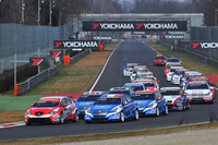 【WTCC 日本ラウンド】横浜ゴムがブース出展 画像
