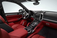 ポルシェジャパン、カイエン ターボS の受注を11月1日より開始 画像