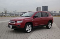 【ジープ コンパス 試乗】グラチェロ風味のカジュアルSUV…島崎七生人 画像