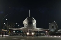 トヨタ タンドラ、スペースシャトルを牽引［動画］ 画像