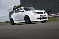 日産 ジューク-R、量産第1号車を納車へ…価格は5000万円 画像
